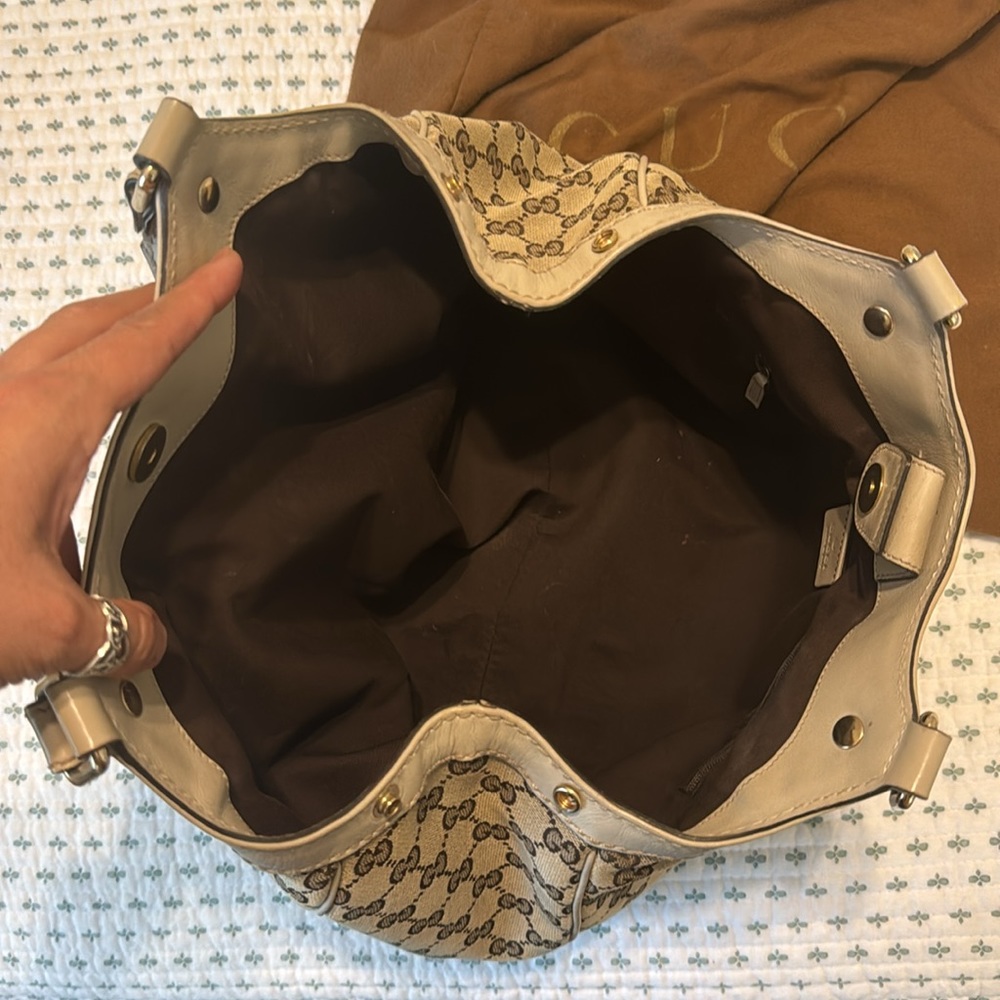 Gucci Monogram Medium Sukey Beige - image 3